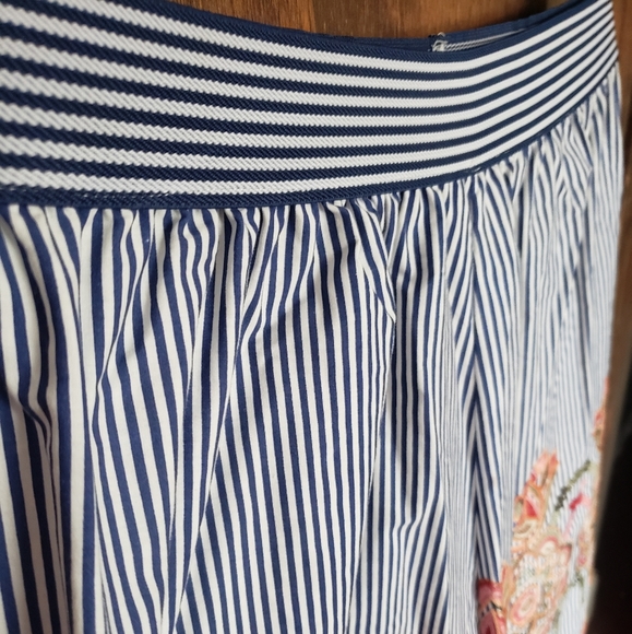 Navy Pinstripe Aline Embroidered Skirt -XL - Picture 5 of 6